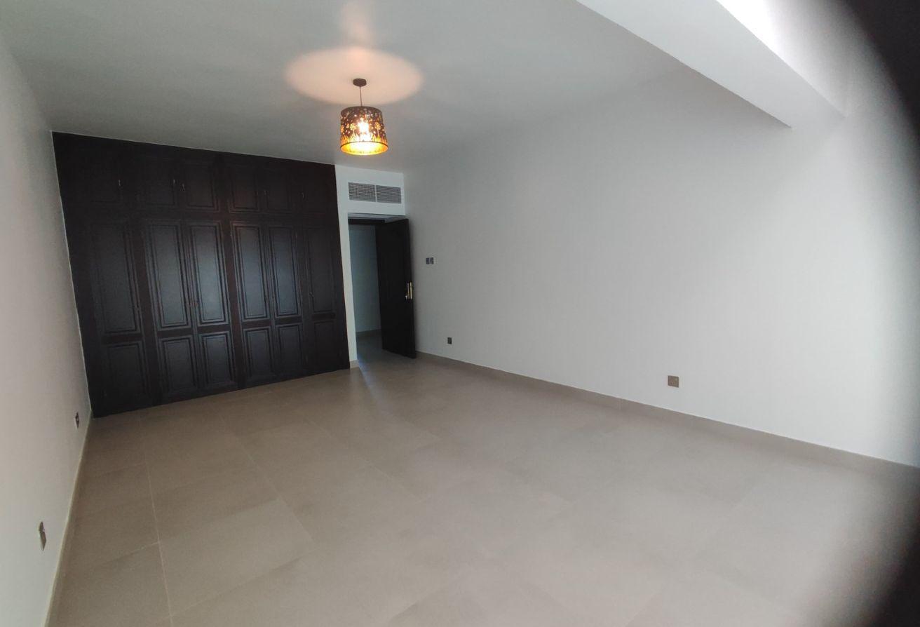SINGLE STOREY VILLA WITH MAIDS ROOM OUTSIDE photo 7
