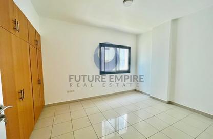 Apartment - 2 Bedrooms - 2 Bathrooms for rent in Airport Road Area - Al Garhoud - Dubai