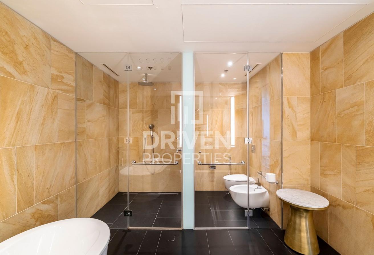 Luxurious Unit with Stunning Views | High Floor photo 6