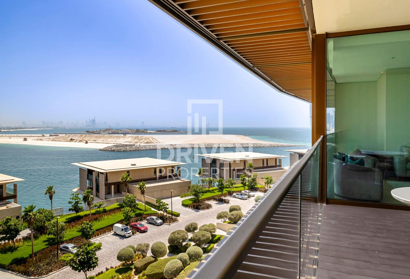 Luxurious Unit with Stunning Views | High Floor photo 12