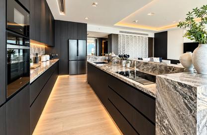 Apartment - 1 - 2 for rent in Sheraton Grand Hotel - Sheikh Zayed Road - Dubai