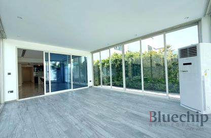 Villa - 3 - 3 for rent in District 8 - Jumeirah Park - Dubai Villa - 3 - 3 for rent in District 8 - Jumeirah Park - Dubai