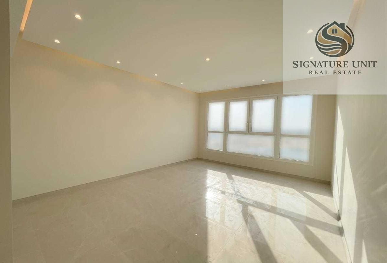 LUXURY 4 MASTER BR VILLA | MAJLIS | DRIVER ROOM photo 4
