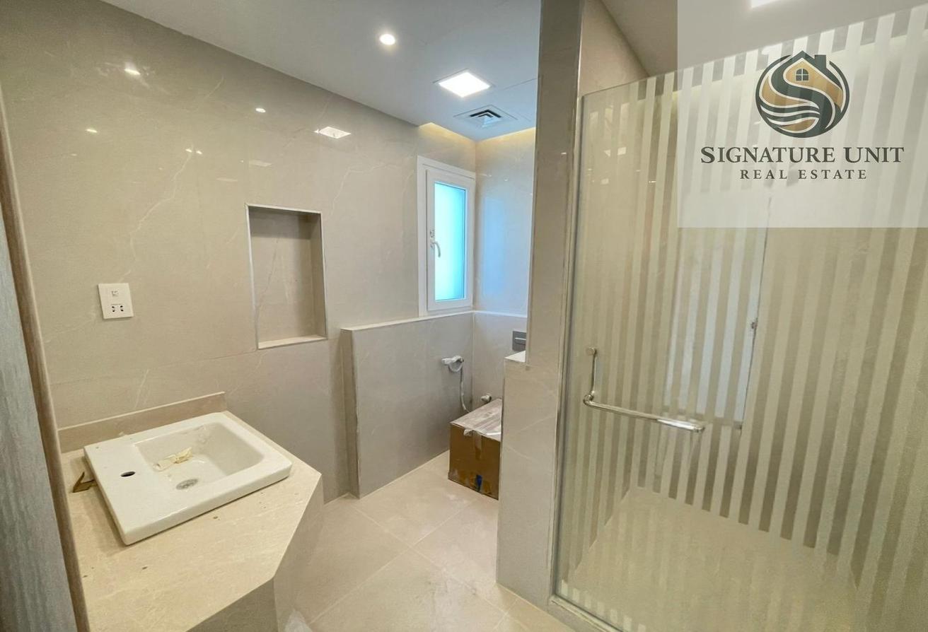 LUXURY 4 MASTER BR VILLA | MAJLIS | DRIVER ROOM photo 15