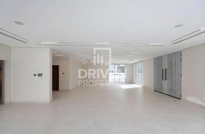 Villa - 4 - 6 for rent in Jumeirah 1 Villas - Jumeirah 1 - Jumeirah - Dubai