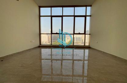 Apartment - 2 Bedrooms - 2 Bathrooms for rent in Airport Road - Abu Dhabi