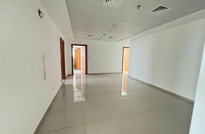 Apartment - 4 Bedrooms - 5 Bathrooms for rent in Al Khan Corniche - Al Khan - Sharjah