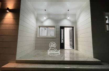 Apartment - 3 Bedrooms - 3 Bathrooms for rent in Shakhbout City - Abu Dhabi