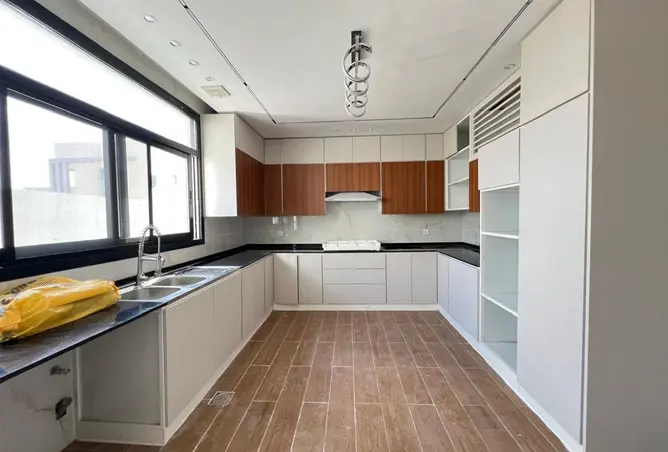 99987674 - صورة العقار 3