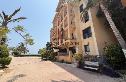 Duplex - 2 Bedrooms - 4 Bathrooms for rent in Mina Al Fajer - Al Fqait - Fujairah