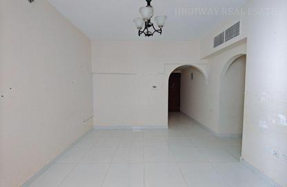 Apartment - 2 Bedrooms - 2 Bathrooms for rent in Muwaileh 29 Building - Muwaileh - Sharjah