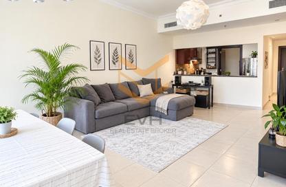 Apartment - 1 - 2 for sale in Lake Shore Tower - JLT Cluster Y - Jumeirah Lake Towers - Dubai Apartment - 1 - 2 for sale in Lake Shore Tower - JLT Cluster Y - Jumeirah Lake Towers - Dubai