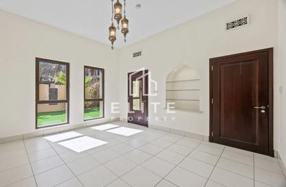 Apartment - 2 Bedrooms - 3 Bathrooms for sale in Reehan 8 - Reehan - Old Town - Downtown Dubai - Dubai