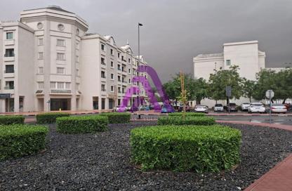 Shop - Studio - 1 Bathroom for rent in Building V07 - Russia Cluster - International City - Dubai