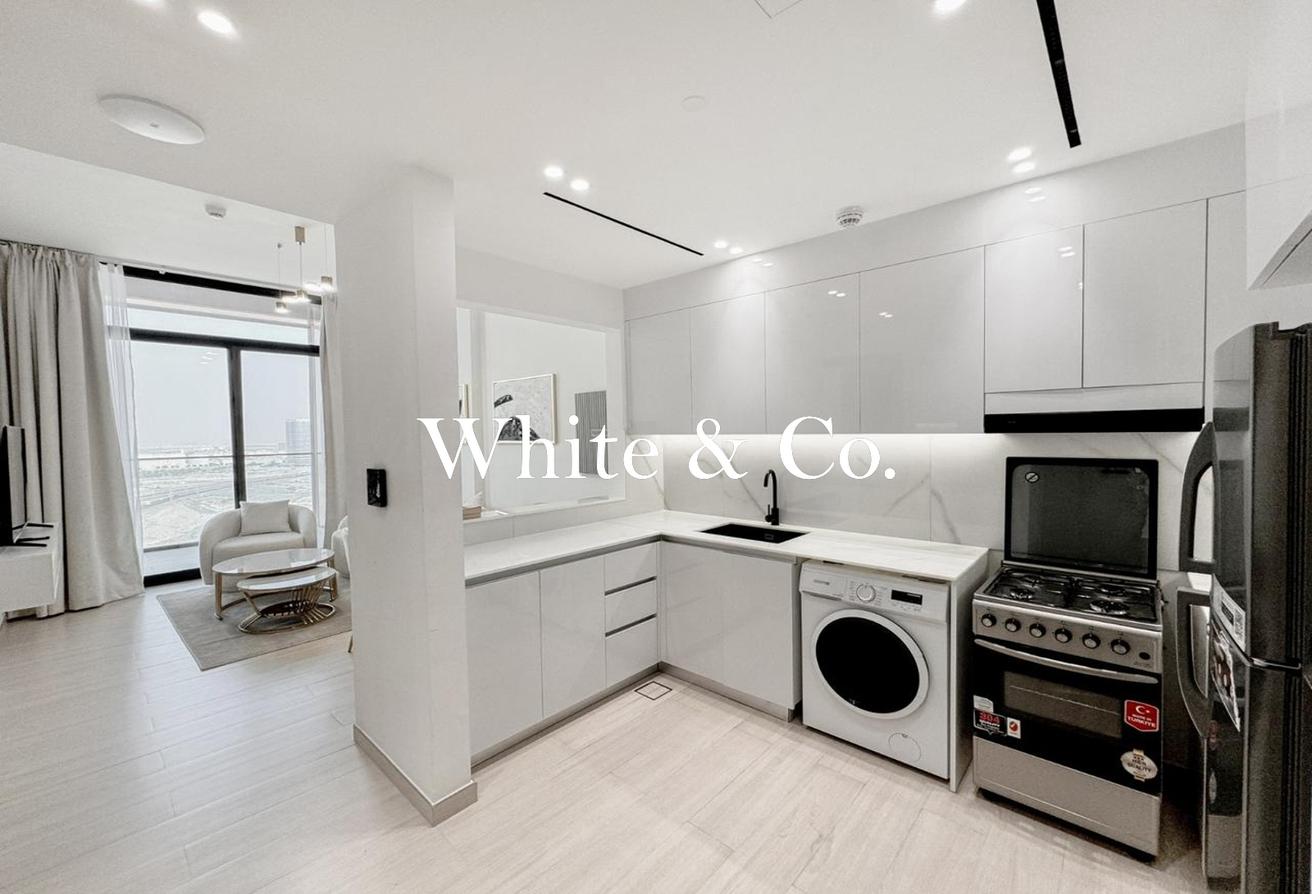 Fully Furnished | Amazing view | Vacant photo 7