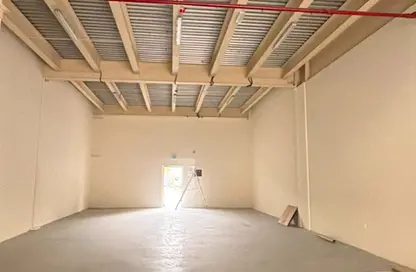 Warehouse - Studio - 1 Bathroom for rent in Al Quoz Industrial Area 1 - Al Quoz Industrial Area - Al Quoz - Dubai