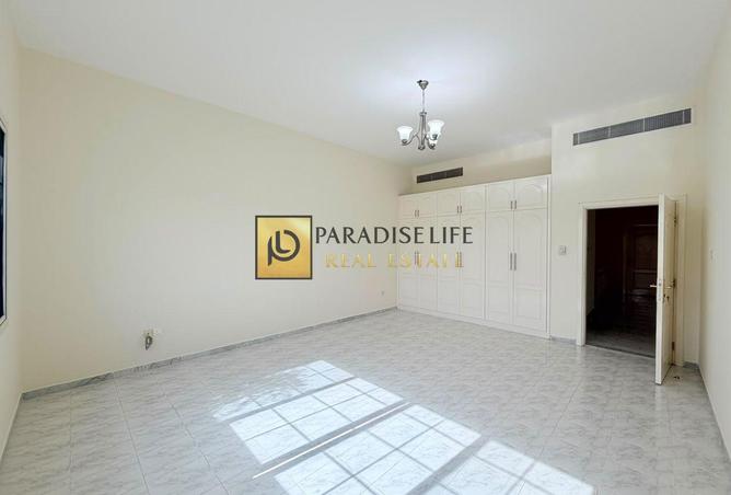 141914153 - Property Image 3