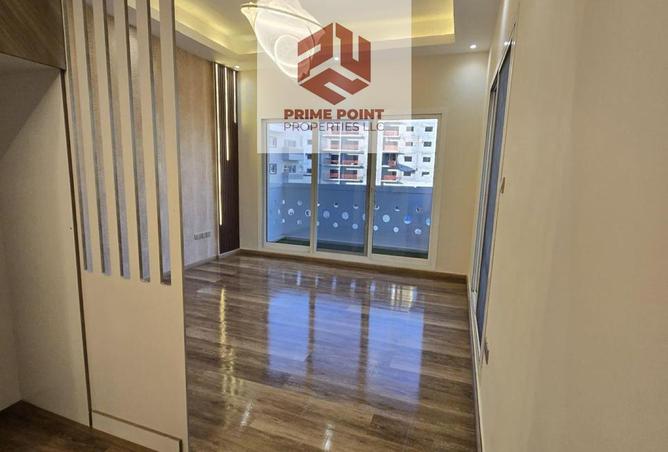 16310010 - Property Main Image