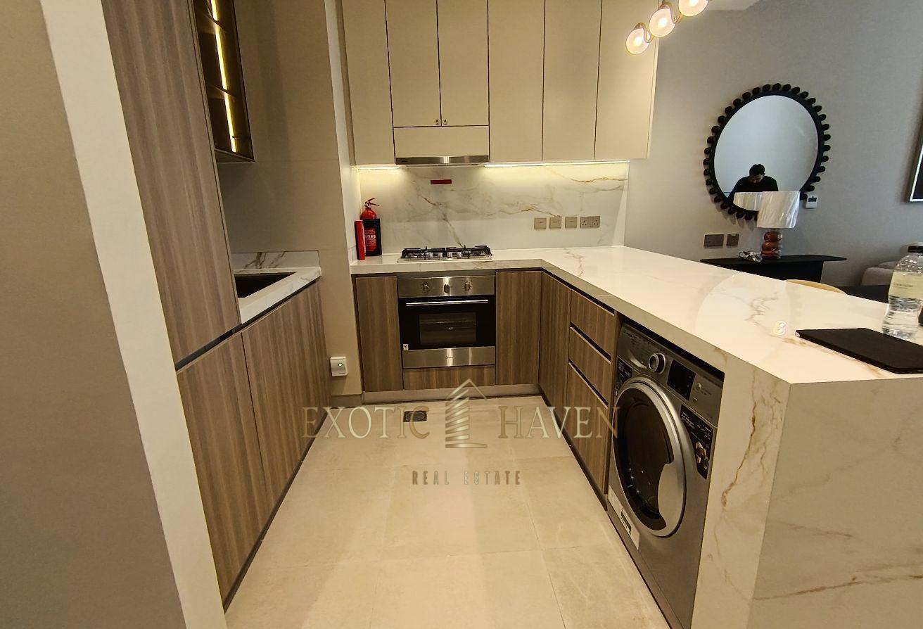 Handed Over | Premium Quality | Full Furnished photo 3