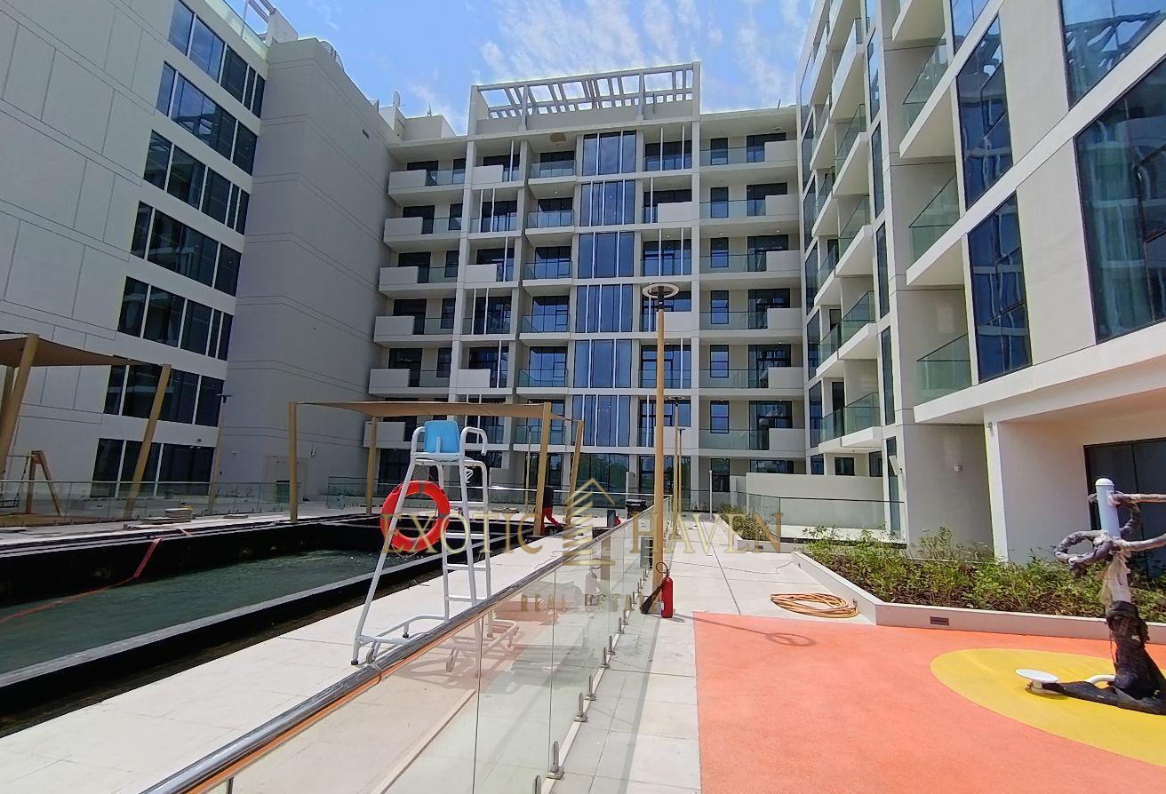 Handed Over | Premium Quality | Full Furnished photo 18