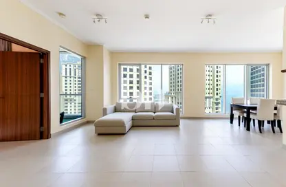 Apartment - 1 Bedroom - 2 Bathrooms for rent in Shemara Tower - Marina Promenade - Dubai Marina - Dubai