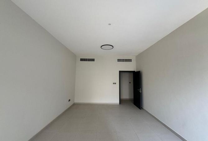 136563381 - Property Image 2
