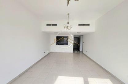 Apartment - 1 Bedroom - 2 Bathrooms for rent in Masaken Al Muraqqabat 04 - Al Muraqqabat - Deira - Dubai Apartment - 1 Bedroom - 2 Bathrooms for rent in Masaken Al Muraqqabat 04 - Al Muraqqabat - Deira - Dubai