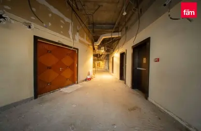 محل - استوديو - 3 حمامات للايجار في فندق فيرمونت - شارع الشيخ زايد - دبي