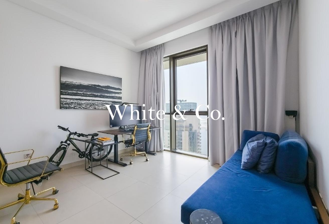 Stunning Spacious Penthouse | Unfurnished photo 9