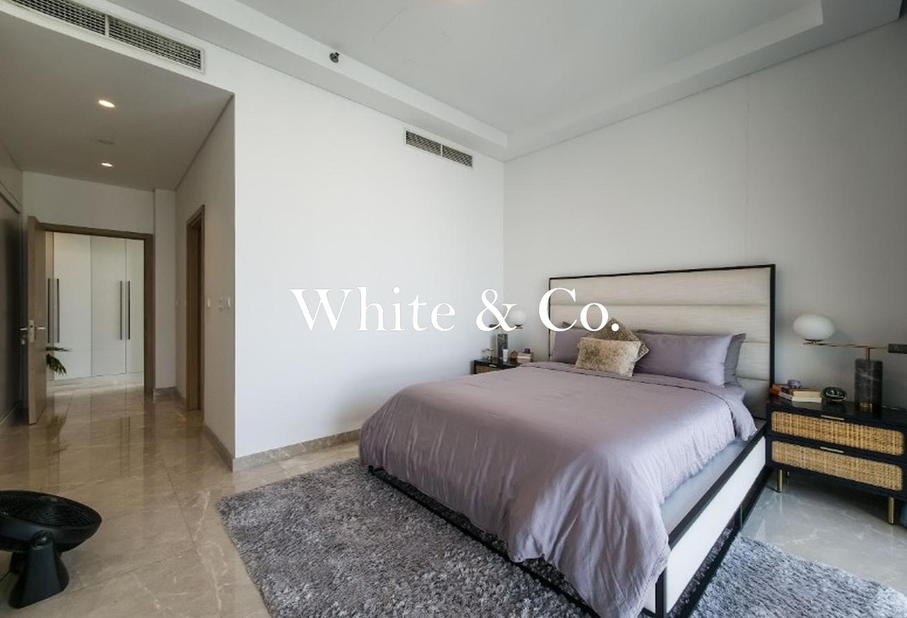 Stunning Spacious Penthouse | Unfurnished photo 7