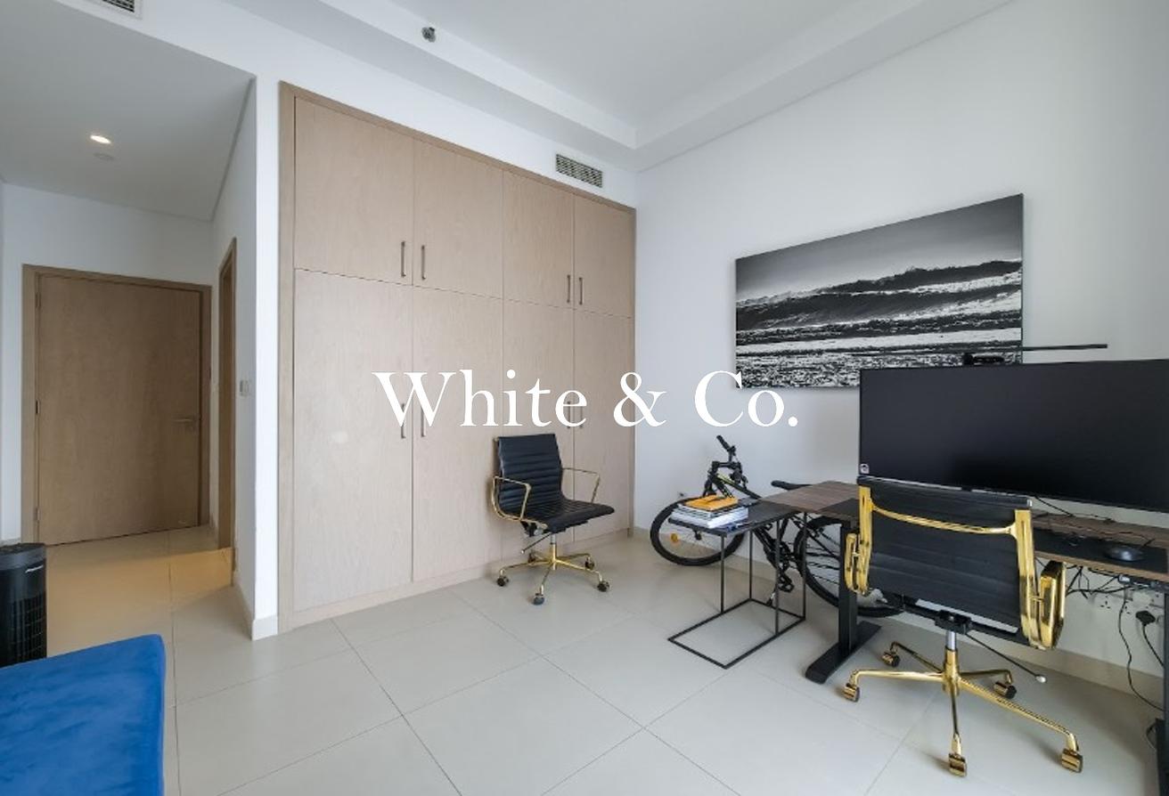 Stunning Spacious Penthouse | Unfurnished photo 10