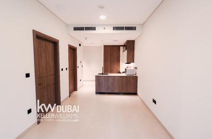 شقة - غرفة نوم - 2 حمامات للبيع في ويست فايف بيزنس باي ريزيدينس - الخليج التجاري - دبي