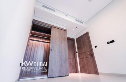 شقة - غرفة نوم - 2 حمامات للبيع في ويست فايف بيزنس باي ريزيدينس - الخليج التجاري - دبي