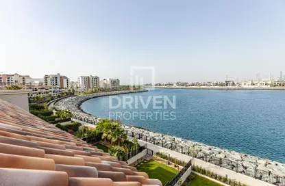 Villa - 3 Bedrooms - 3 Bathrooms for rent in Sur La Mer 2 - Sur La Mer - La Mer - Jumeirah - Dubai