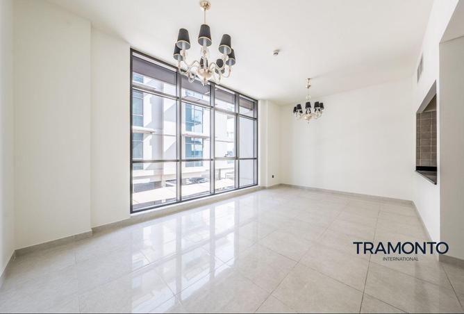 54392844 - صورة العقار 3