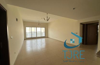 Apartment - 2 - 3 for rent in Stadium Point - Dubai Sports City - Dubai
