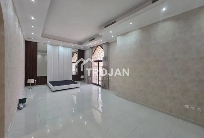 151894009 - Property Image 2