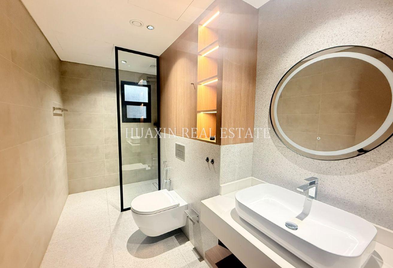Contemporary 4 Bedrooms | Private Pool | Very Nice photo 8