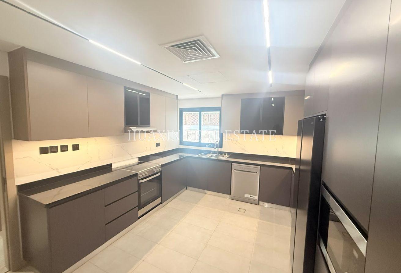 Contemporary 4 Bedrooms | Private Pool | Very Nice photo 4