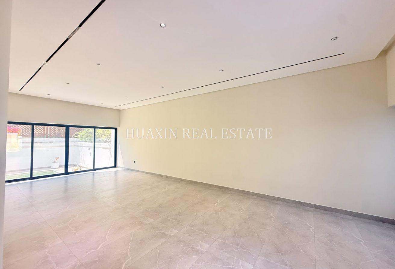 Contemporary 4 Bedrooms | Private Pool | Very Nice photo 13