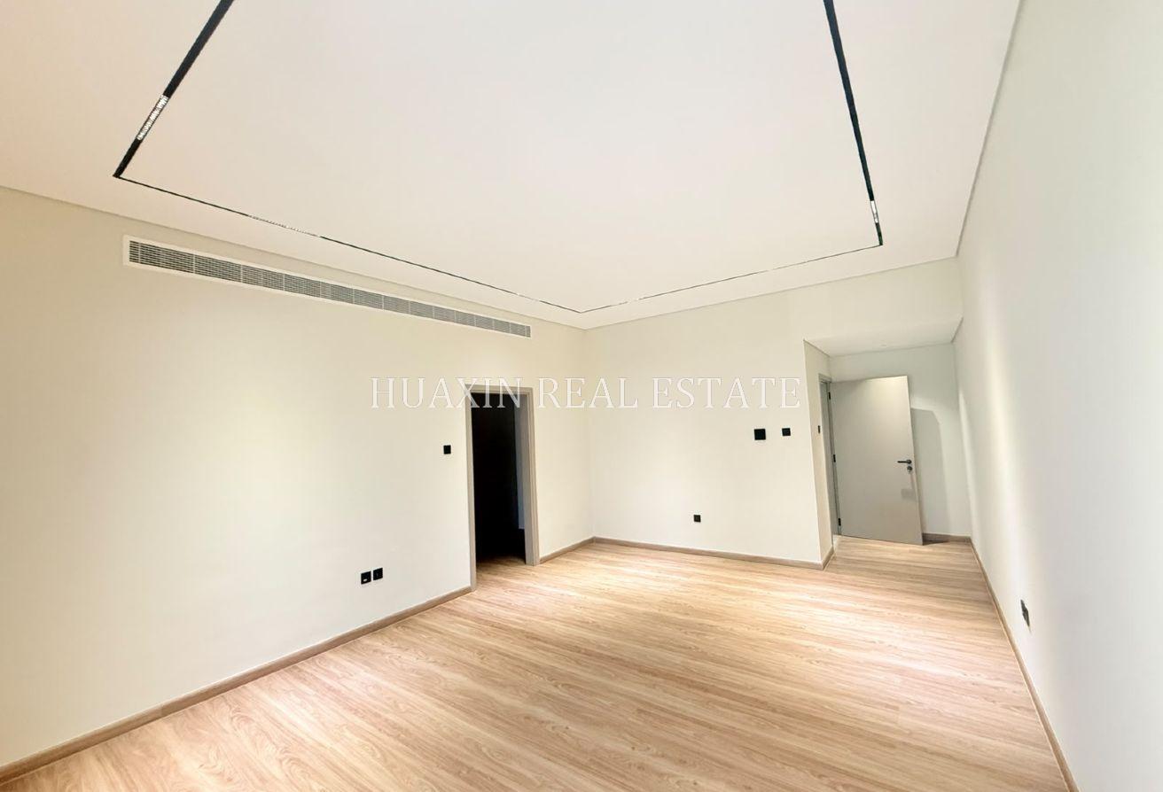 Contemporary 4 Bedrooms | Private Pool | Very Nice photo 9