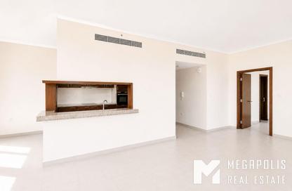 Apartment - 2 Bedrooms - 3 Bathrooms for rent in South Ridge 3 - South Ridge - Downtown Dubai - Dubai