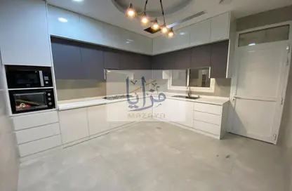 فيلا - 5 غرف نوم - 8 حمامات للايجار في الحليو 2 - الحليو - عجمان