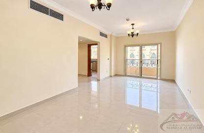 Apartment - 2 - 2 for rent in SG Muwaileh Building - Muwaileh - Sharjah