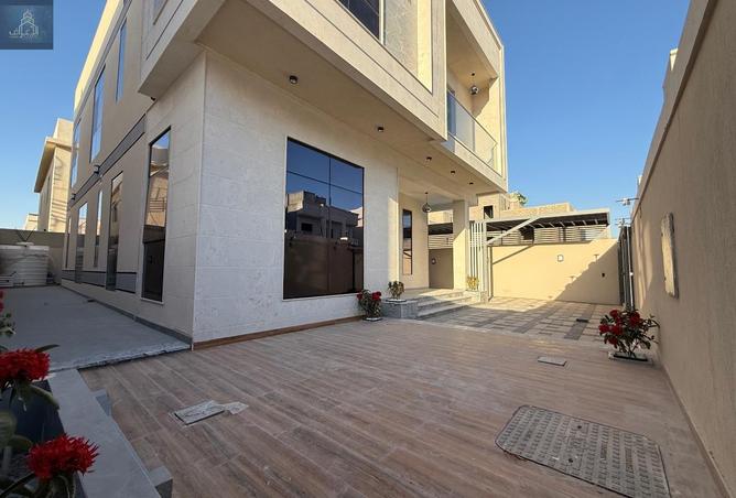 96932649 - Property Image 3