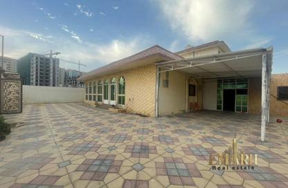 Villa - 3 Bedrooms - 5 Bathrooms for sale in Al Hamidiya 2 - Al Hamidiya - Ajman