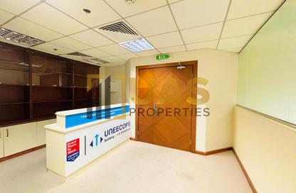 Office Space - Studio - 1 Bathroom for rent in Fairmont Hotel - Sheikh Zayed Road - Dubai