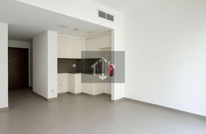 Apartment - Studio - 1 for rent in Hayat Boulevard 2B - Hayat Boulevard 2 - Hayat Boulevard - Town Square - Dubai