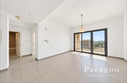 Apartment - 1 - 1 for sale in Hayat Boulevard 1A - Hayat Boulevard 1 - Hayat Boulevard - Town Square - Dubai