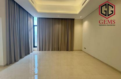 Villa - 4 - 5 for rent in Al Aweer 1 - Al Aweer - Dubai